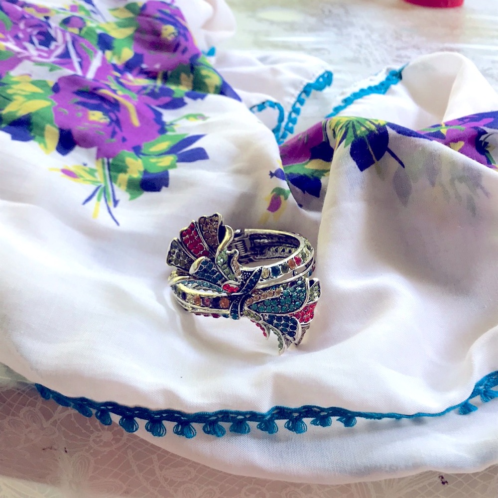 Beautiful flowered Alilang bracelet(stamped)